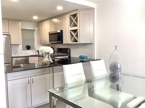 8900 Washington Boulevard Pembroke Pines FL 33025