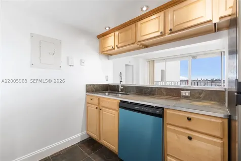 7601 E Treasure Drive North Bay Village FL 33141