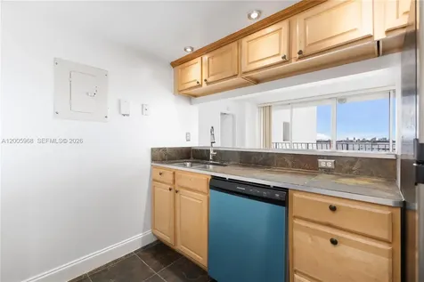 7601 E Treasure Drive North Bay Village FL 33141