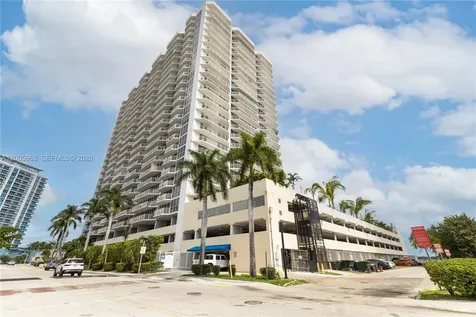 7601 E Treasure Drive North Bay Village FL 33141