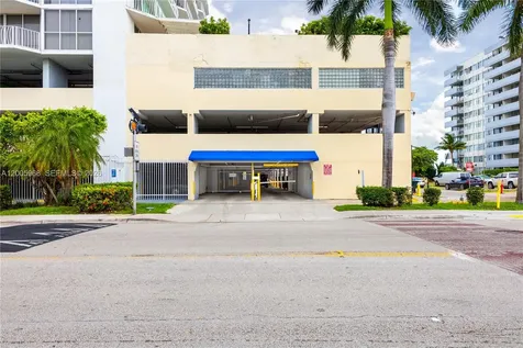 7601 E Treasure Drive North Bay Village FL 33141