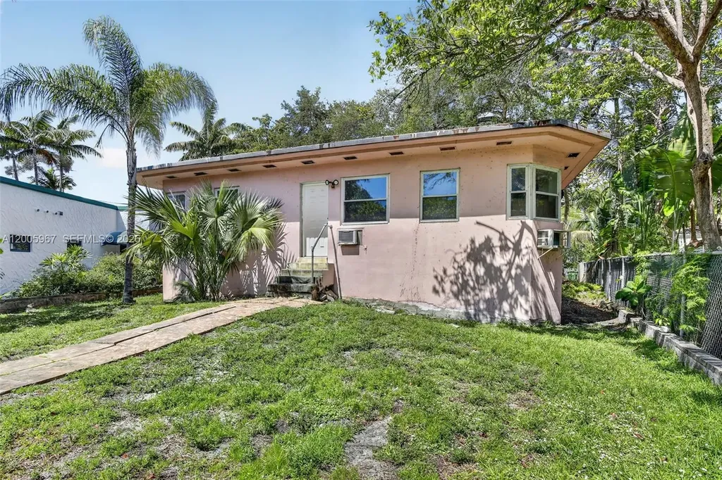 1126 SE 2nd Avenue Fort Lauderdale FL 33316