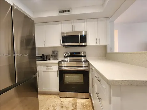 3505 S Ocean Drive Hollywood FL 33019