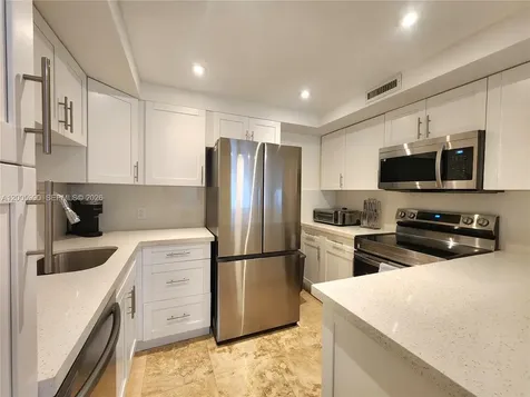 3505 S Ocean Drive Hollywood FL 33019