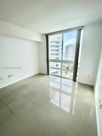 218 SE 14th Street Miami FL 33131