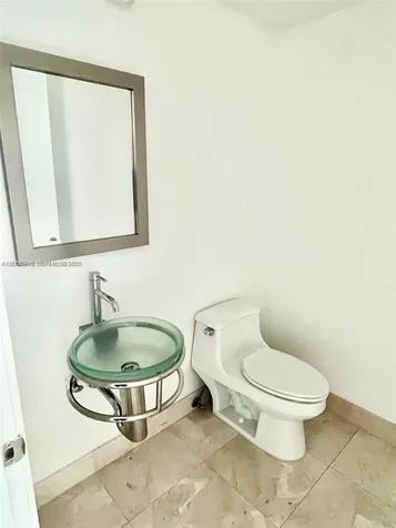 218 SE 14th Street Miami FL 33131