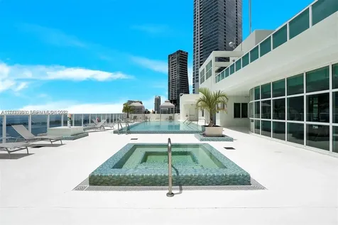 218 SE 14th Street Miami FL 33131