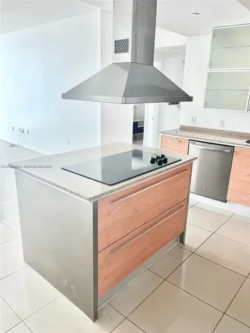 218 SE 14th Street Miami FL 33131