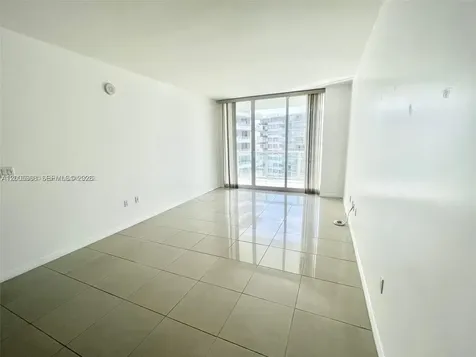 218 SE 14th Street Miami FL 33131