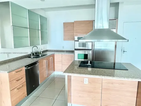 218 SE 14th Street Miami FL 33131
