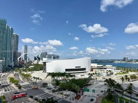 398 NE 5th Street Miami FL 33132