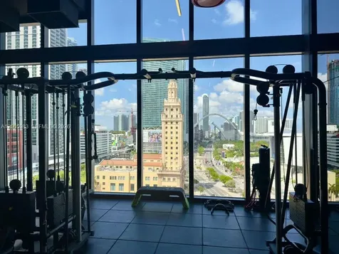 398 NE 5th Street Miami FL 33132