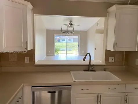 803 SW 119th Way Davie FL 33325