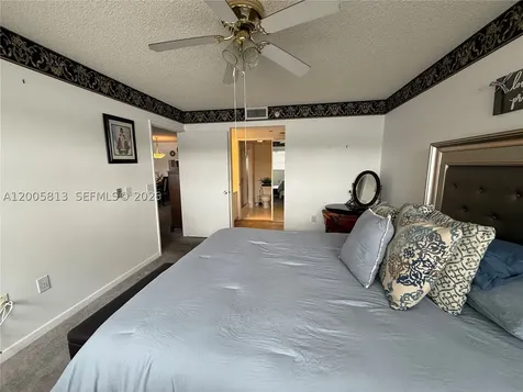 571 SW 141st Avenue Pembroke Pines FL 33027