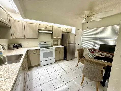 571 SW 141st Avenue Pembroke Pines FL 33027