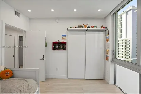 16385 NE Biscayne Boulevard North Miami Beach FL 33160