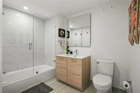16385 NE Biscayne Boulevard North Miami Beach FL 33160