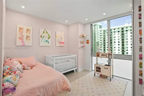 16385 NE Biscayne Boulevard North Miami Beach FL 33160