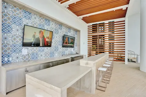 16385 NE Biscayne Boulevard North Miami Beach FL 33160