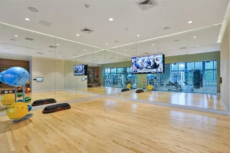 16385 NE Biscayne Boulevard North Miami Beach FL 33160