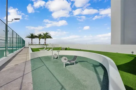 16385 NE Biscayne Boulevard North Miami Beach FL 33160
