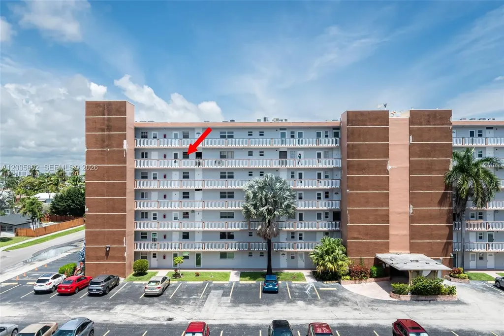 610 NE 12th Avenue Hallandale Beach FL 33009