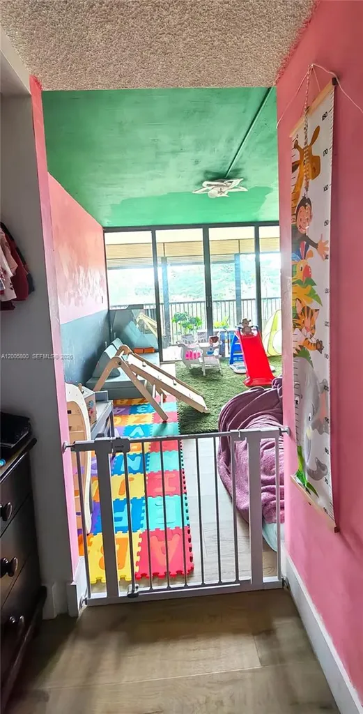 2802 N 46 Avenue Hollywood FL 33021