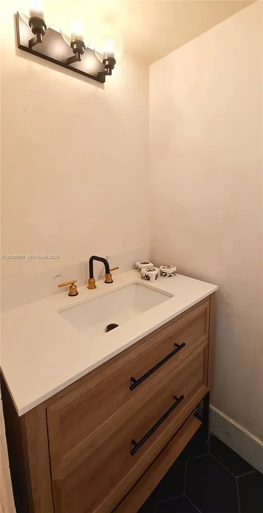 2802 N 46 Avenue Hollywood FL 33021