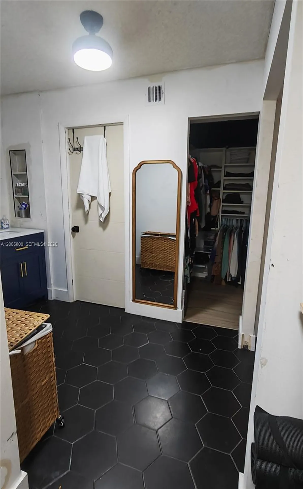 2802 N 46 Avenue Hollywood FL 33021