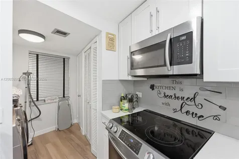 625 Oaks Drive Pompano Beach FL 33069