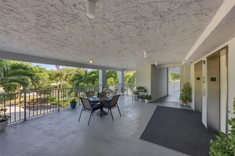 625 Oaks Drive Pompano Beach FL 33069