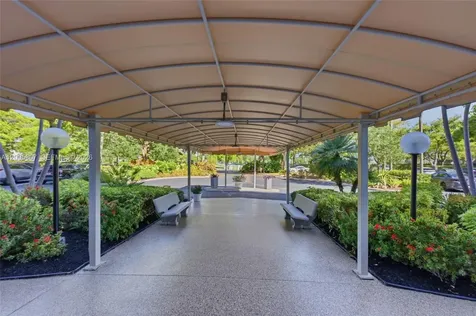 625 Oaks Drive Pompano Beach FL 33069