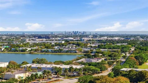625 Oaks Drive Pompano Beach FL 33069