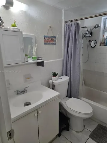 320 W 20th Street Hialeah FL 33010