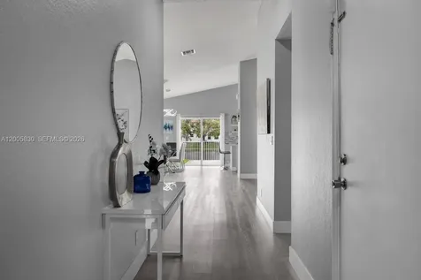 5861 S Sable Circle Margate FL 33063