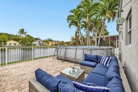 5861 S Sable Circle Margate FL 33063