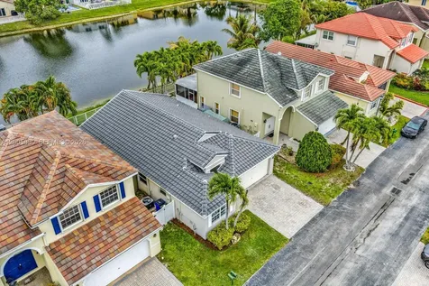 5861 S Sable Circle Margate FL 33063