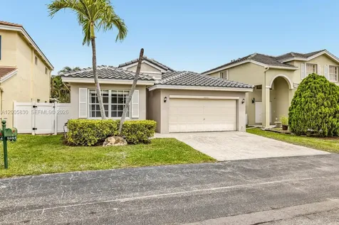 5861 S Sable Circle Margate FL 33063