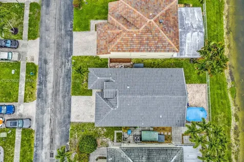 5861 S Sable Circle Margate FL 33063