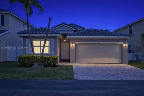 5861 S Sable Circle Margate FL 33063