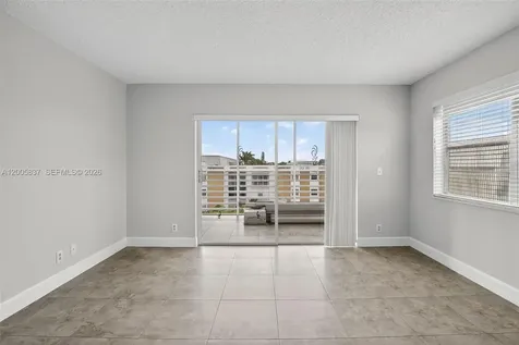 3050 NE 16th Avenue Oakland Park FL 33334