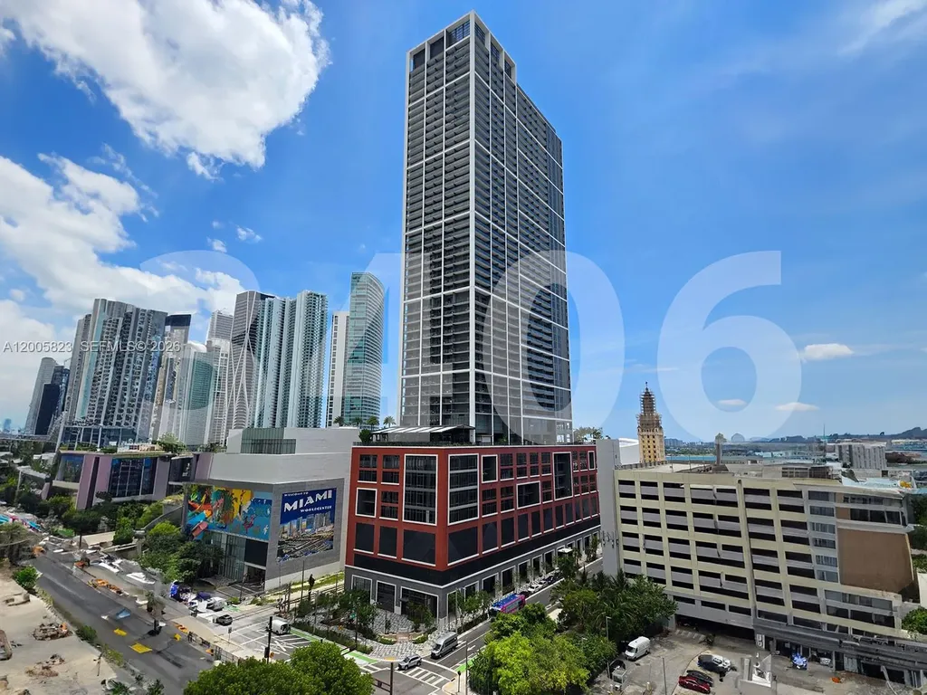 601 NE 1 Avenue Miami FL 33132
