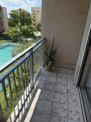 4845 NW 7th Street Miami FL 33126