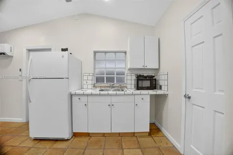 7941 SW 37th Terrace Miami FL 33155