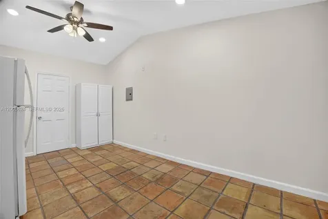 7941 SW 37th Terrace Miami FL 33155