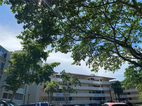7031 Environ Boulevard Lauderhill FL 33319
