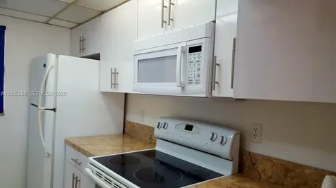 19701 SW 114th Avenue Miami FL 33157