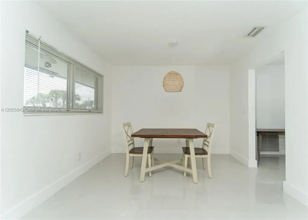 2260 Charleston Street Hollywood FL 33020