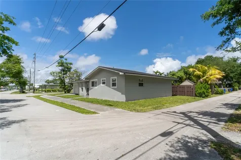 2260 Charleston Street Hollywood FL 33020