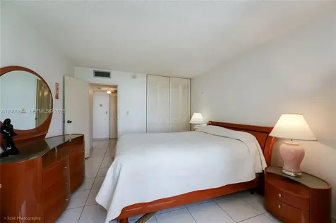 231 174th Street Sunny Isles Beach FL 33160